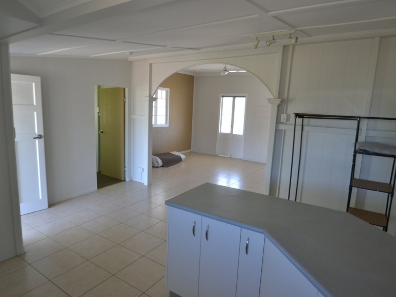 35 Dalrymple St, Bowen QLD 4805