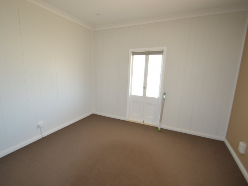 35 Dalrymple St, Bowen QLD 4805