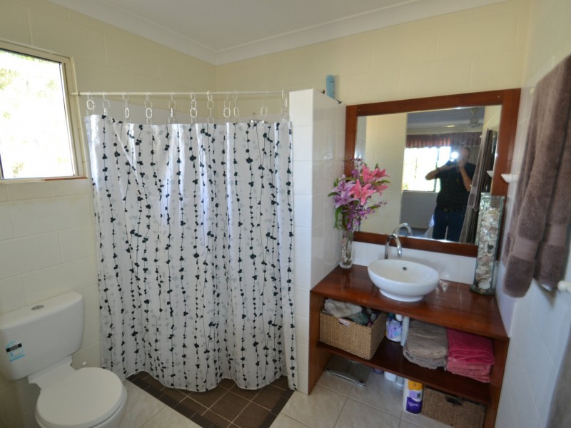 67 Avoca Rd, Bowen QLD 4805