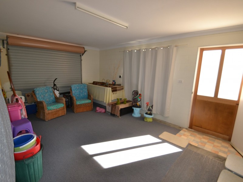 67 Avoca Rd, Bowen QLD 4805