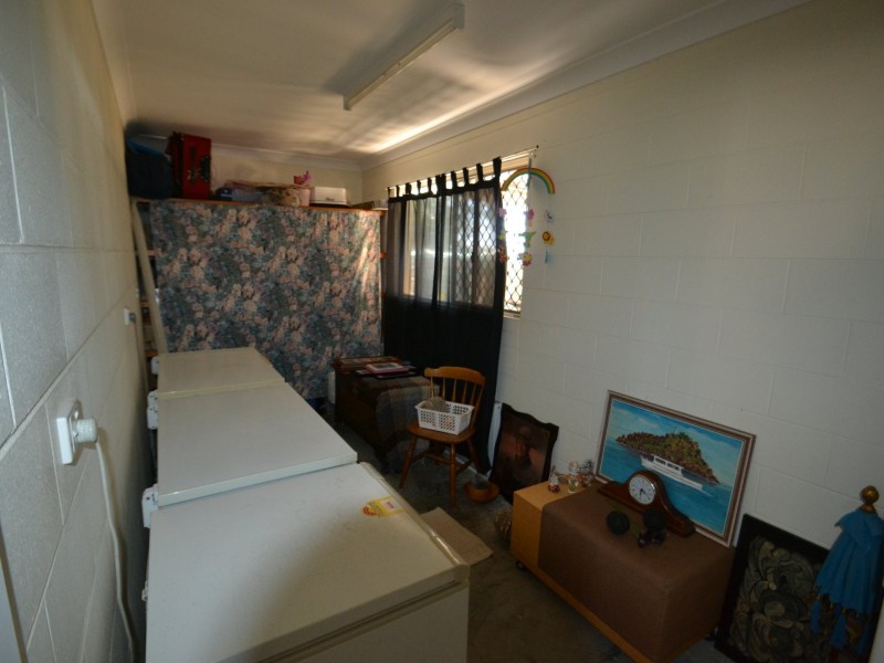 67 Avoca Rd, Bowen QLD 4805