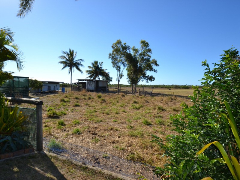 67 Avoca Rd, Bowen QLD 4805