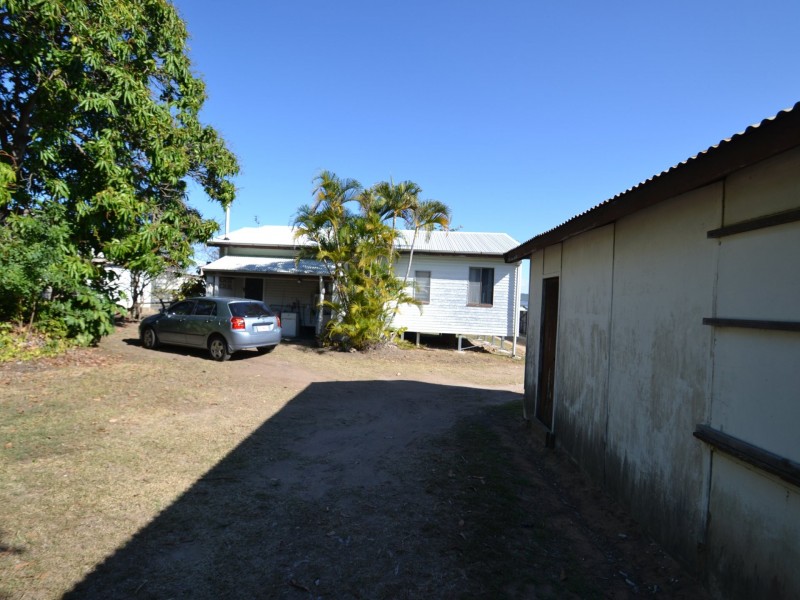 4 Denison st, Bowen QLD 4805