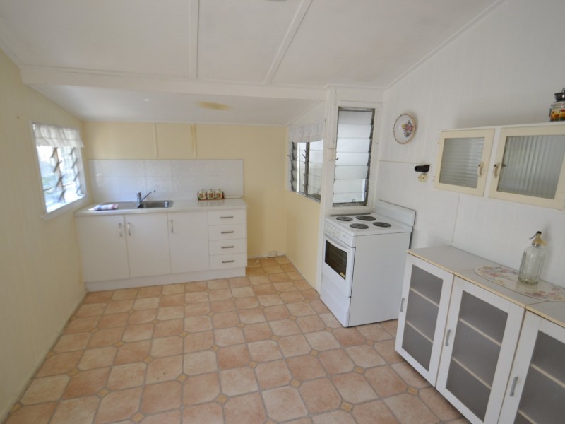 1 Holborne st, Bowen QLD 4805