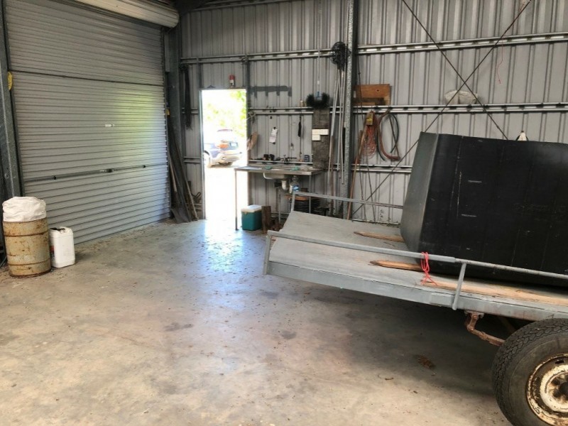 8 Inverdon Road, Bowen QLD 4805