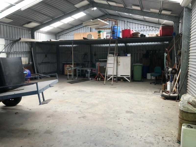 8 Inverdon Road, Bowen QLD 4805