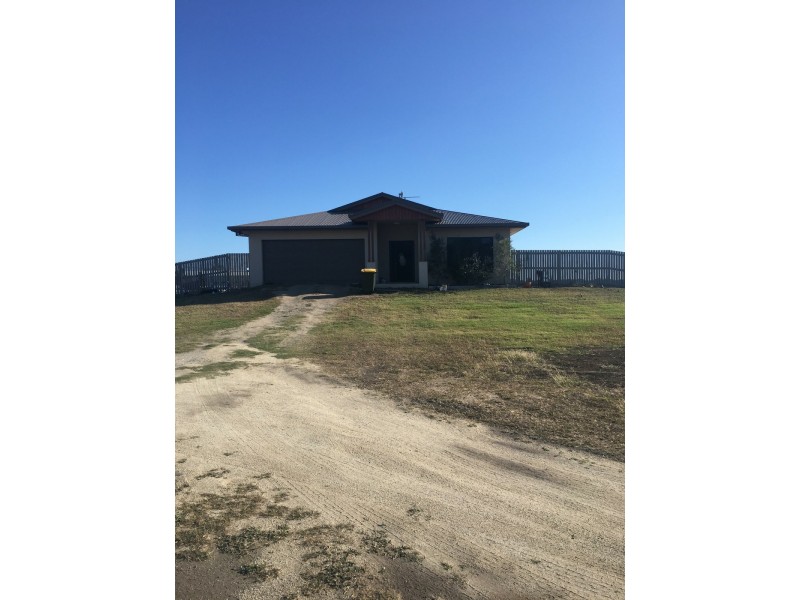 28-30 Flemington Road, Bowen QLD 4805