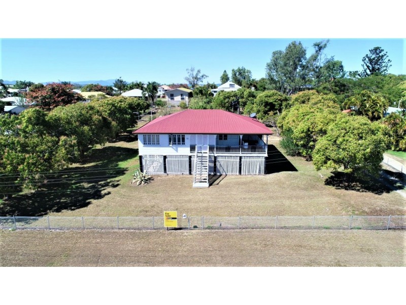 55 Livingstone St, Bowen QLD 4805