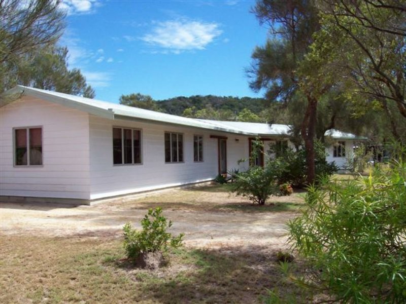 18289 Bruce Highway, Bowen QLD 4805