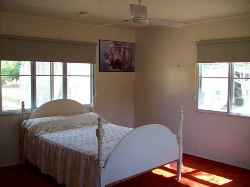 18289 Bruce Highway, Bowen QLD 4805