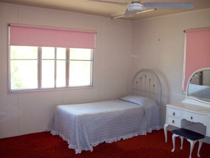 18289 Bruce Highway, Bowen QLD 4805