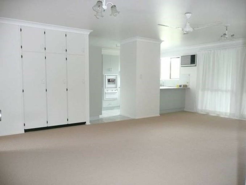 21 Tracey Street, Bowen QLD 4805