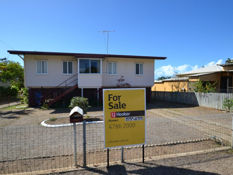 6 Livingstone st, Bowen QLD 4805