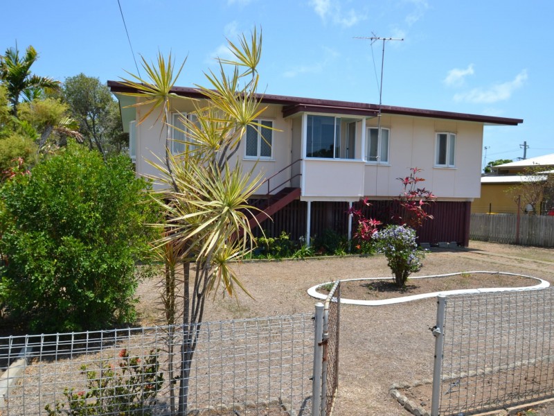 6 Livingstone st, Bowen QLD 4805