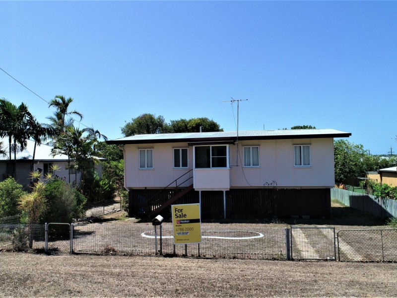 6 Livingstone st, Bowen QLD 4805