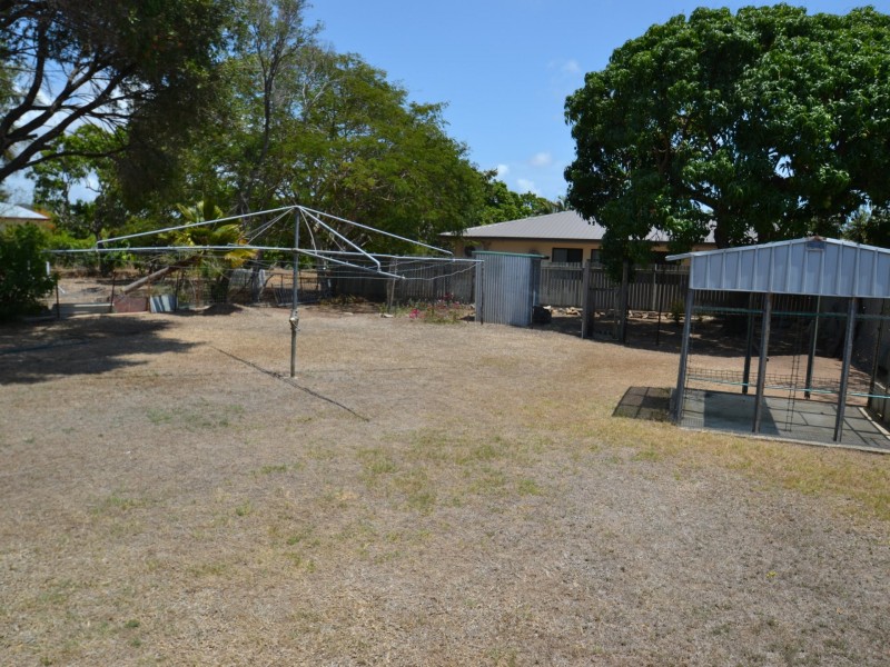 6 Livingstone st, Bowen QLD 4805