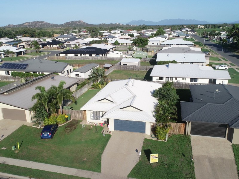 4 Lime Tree Crt, Bowen QLD 4805