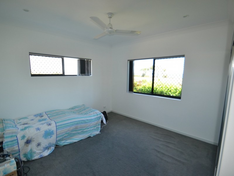 10 Bayside Crt, Bowen QLD 4805