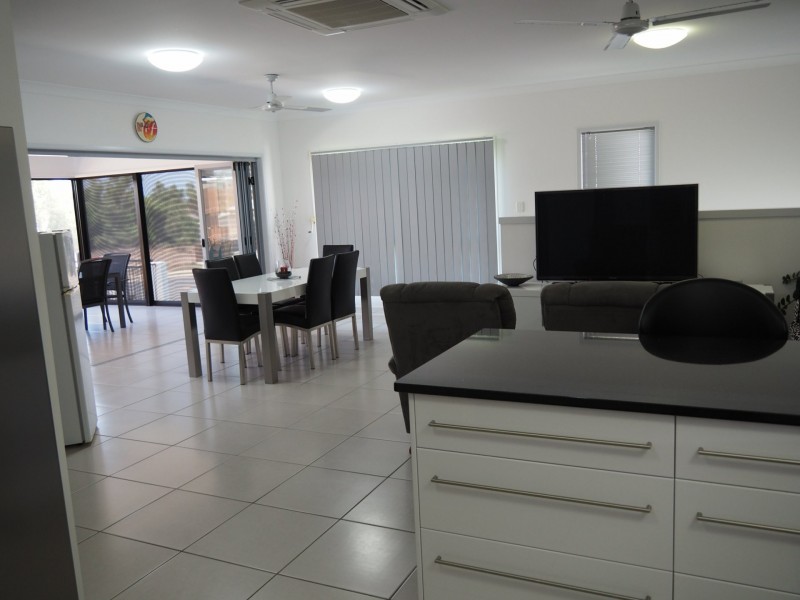 7 Silk Road, Bowen QLD 4805