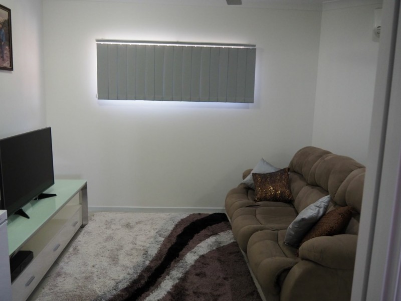 7 Silk Road, Bowen QLD 4805