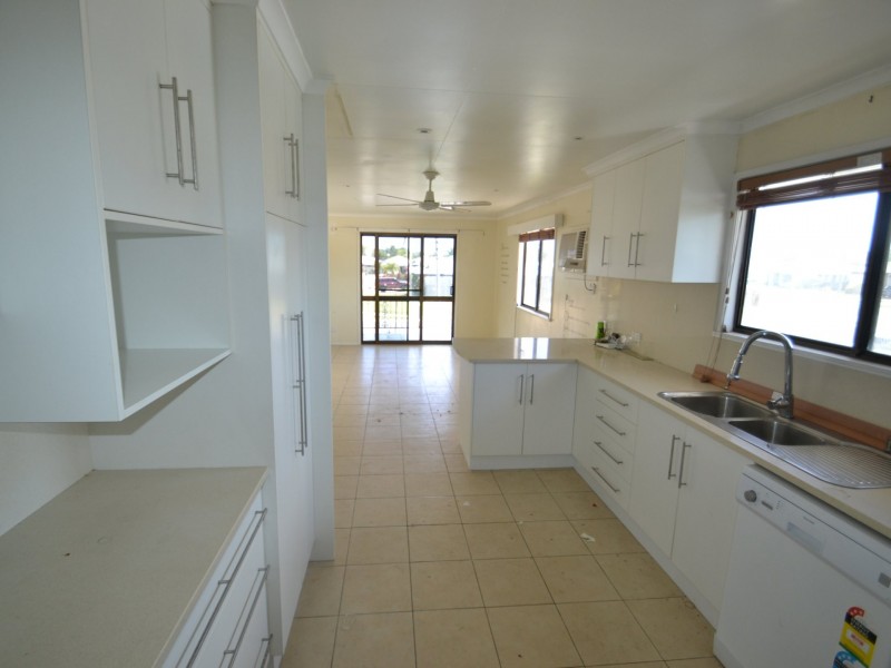 1 Mullers Lane, Bowen QLD 4805
