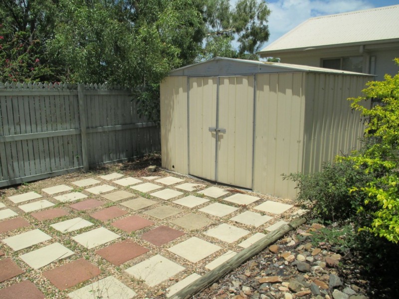 9 Oak Crescent, Bowen QLD 4805