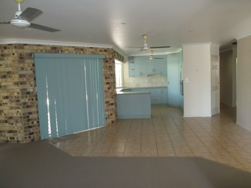 9 Oak Crescent, Bowen QLD 4805