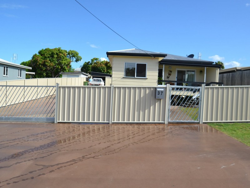37 Livingstone st, Bowen QLD 4805