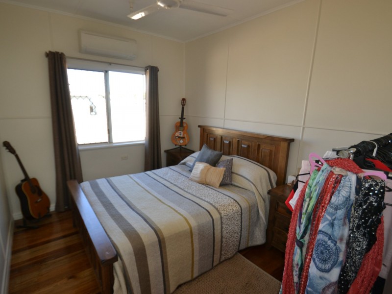 37 Livingstone st, Bowen QLD 4805