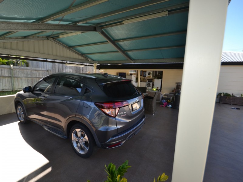 37 Livingstone st, Bowen QLD 4805