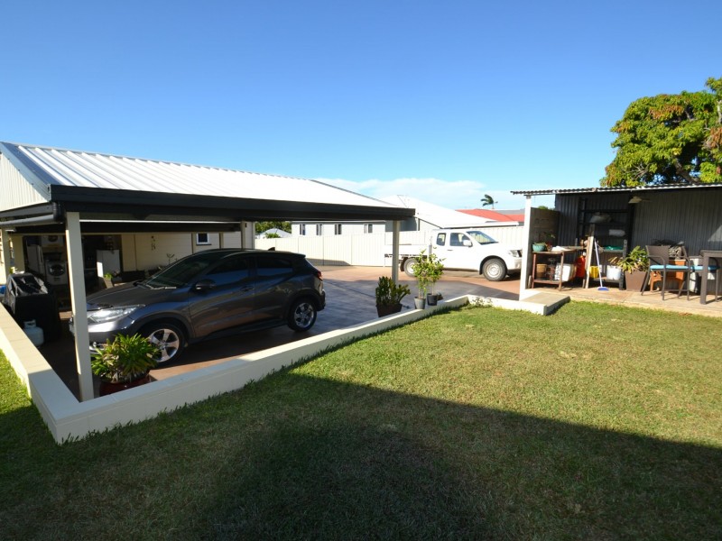 37 Livingstone st, Bowen QLD 4805