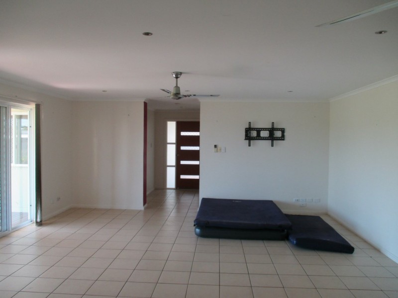 21 Hillview Place, Bowen QLD 4805