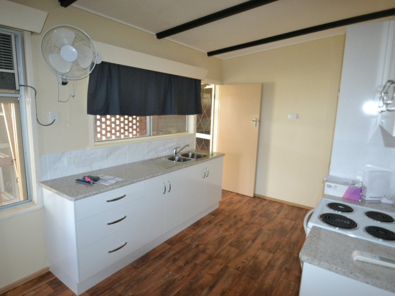 15 Casuarina St, Bowen QLD 4805
