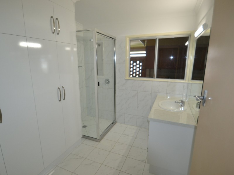 15 Casuarina St, Bowen QLD 4805