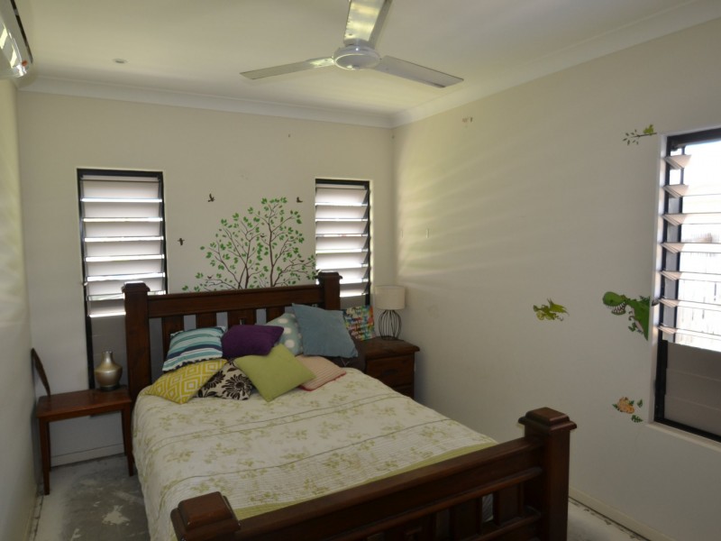 6 Banks Drive, Bowen QLD 4805