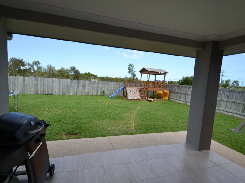 6 Banks Drive, Bowen QLD 4805