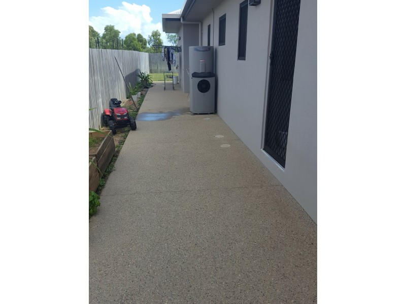 6 Banks Drive, Bowen QLD 4805