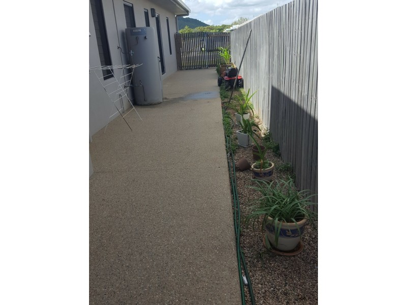 6 Banks Drive, Bowen QLD 4805