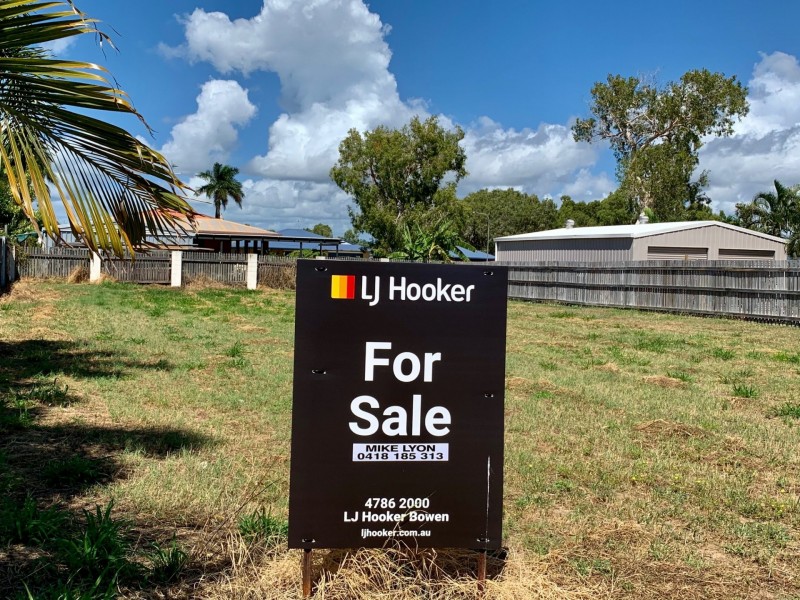 35 Coral st, Bowen QLD 4805