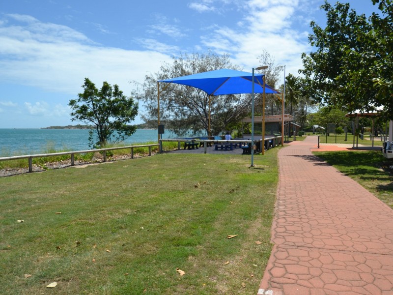 35 Coral st, Bowen QLD 4805