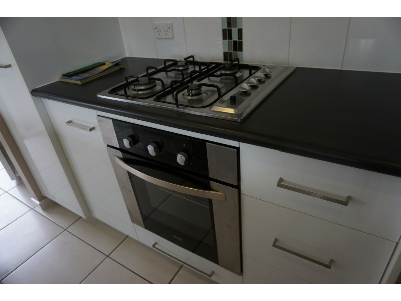 Unit 2/10 Gordon Street, Bowen QLD 4805