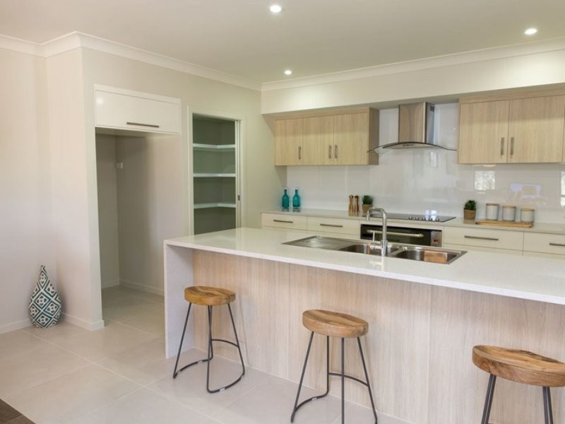 1 Fairway Drive, Bowen QLD 4805