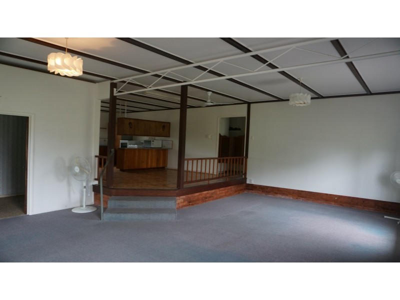 24 Field Street, Bowen QLD 4805