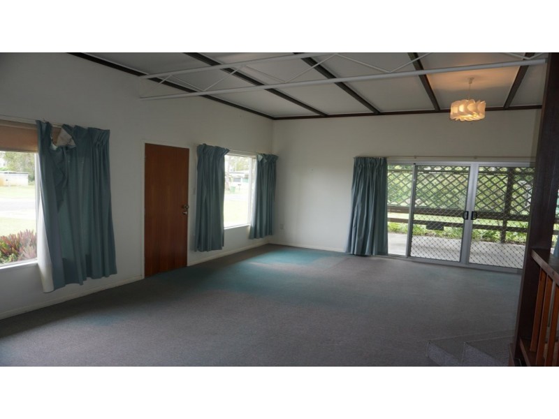 24 Field Street, Bowen QLD 4805