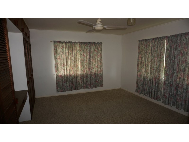 24 Field Street, Bowen QLD 4805