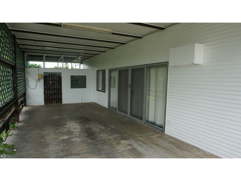 24 Field Street, Bowen QLD 4805