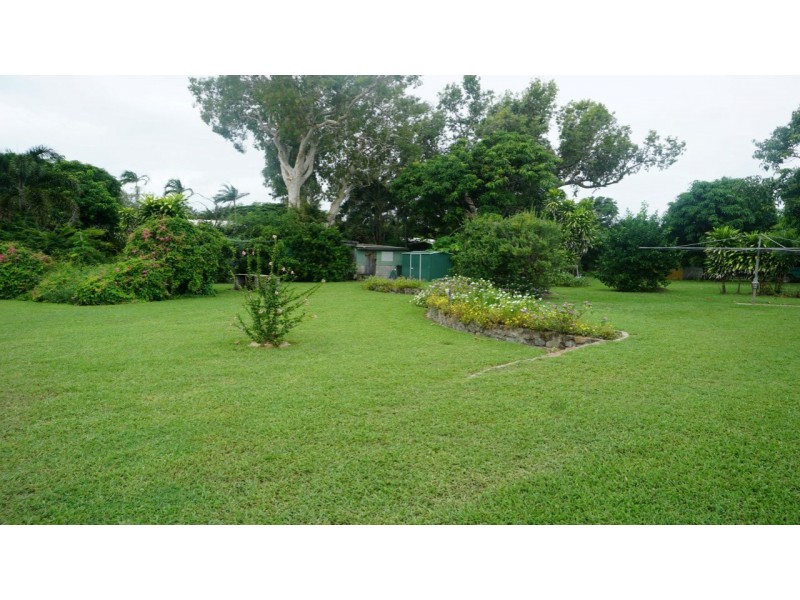 24 Field Street, Bowen QLD 4805