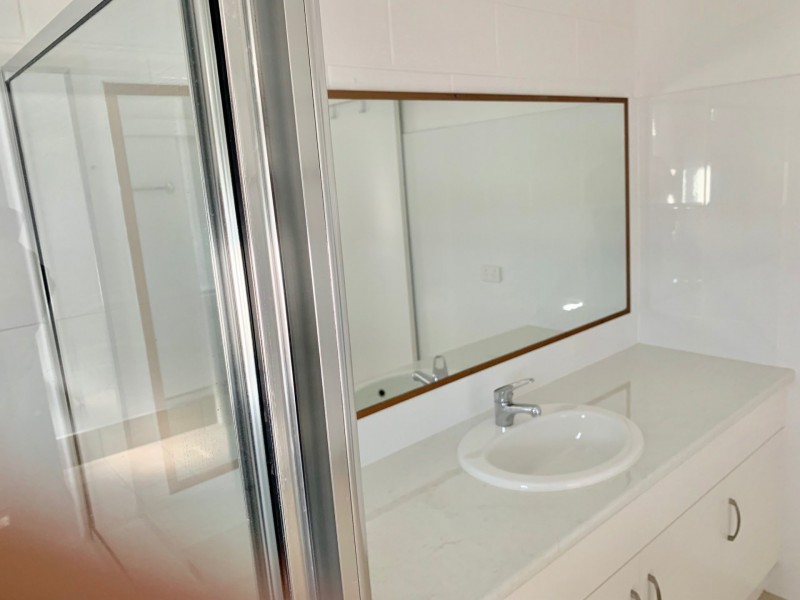 12 Wentworth St, Bowen QLD 4805