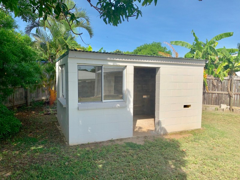 12 Wentworth St, Bowen QLD 4805
