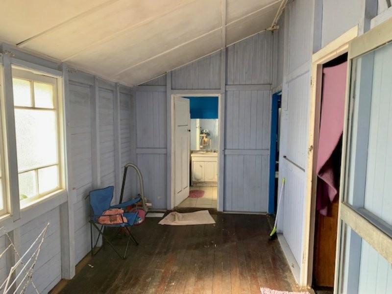 27 Livingstone St, Bowen QLD 4805